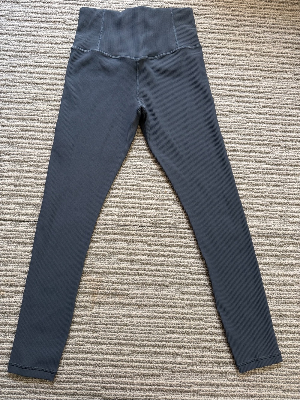 Athleta Womens Sz S Dark Gray Salutation Stash 7/8 Tight Legging High Waist